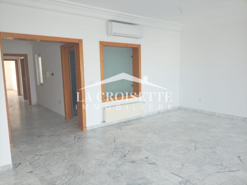 Appartement S+4 avec terrasse aux Berges du Lac 2